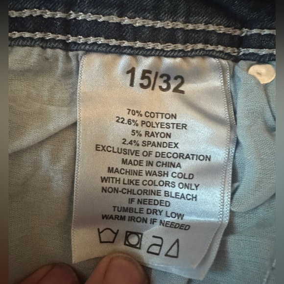 NWT Celebrity Ace Distressed Flare Jeans – Size 15/32 Stretch Western Dark Wash - Picture 5 of 8